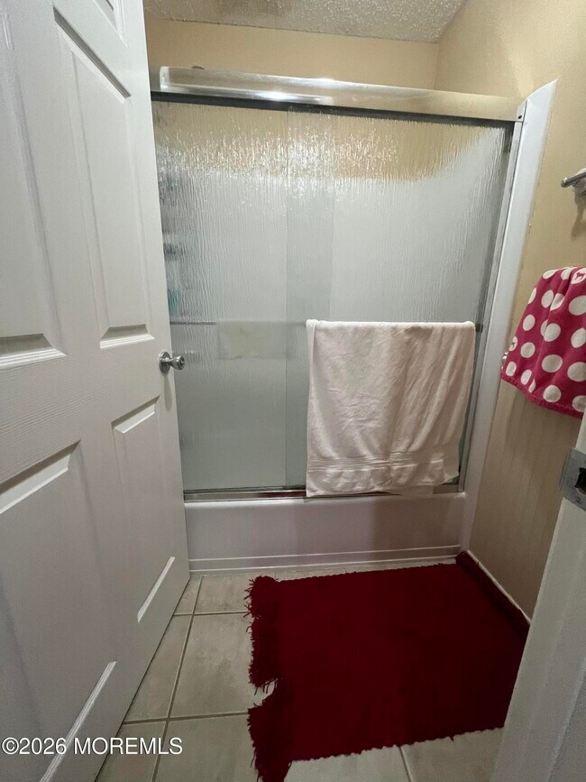 Building Photo - 19 Augusta Ct