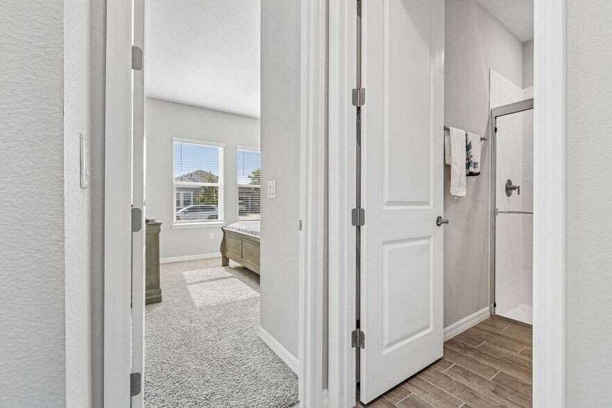 Building Photo - 10569 Tranquil Mdw Lp