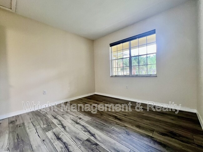 Building Photo - 2690 Coral Landings Blvd
