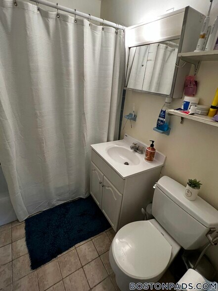 Building Photo - 66 Homer Ave