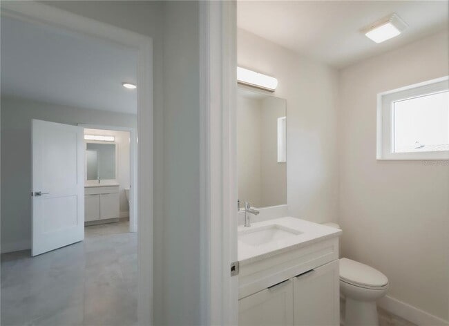 Building Photo - 310 Hibiscus St