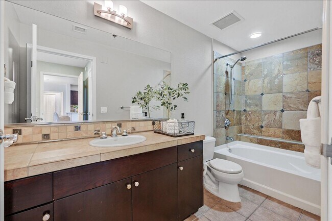 Building Photo - Gorgeous Condo at One Las Vegas!