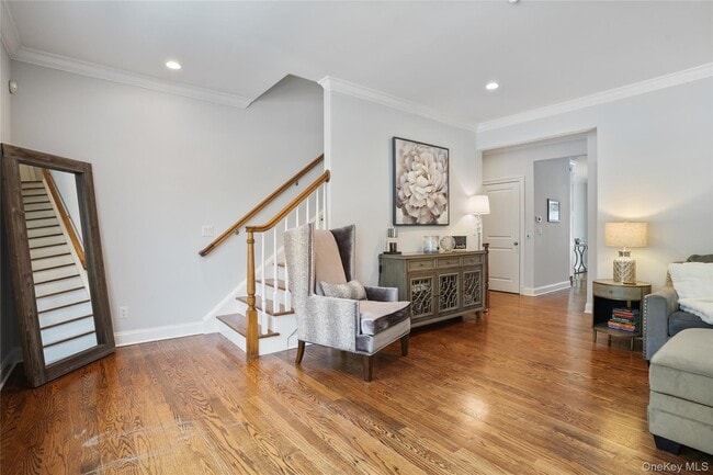 Building Photo - 11 Station Pl