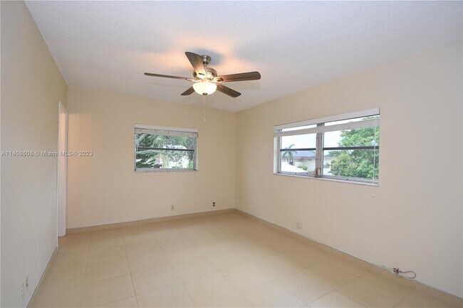 Building Photo - 7500 NW 5th Pl