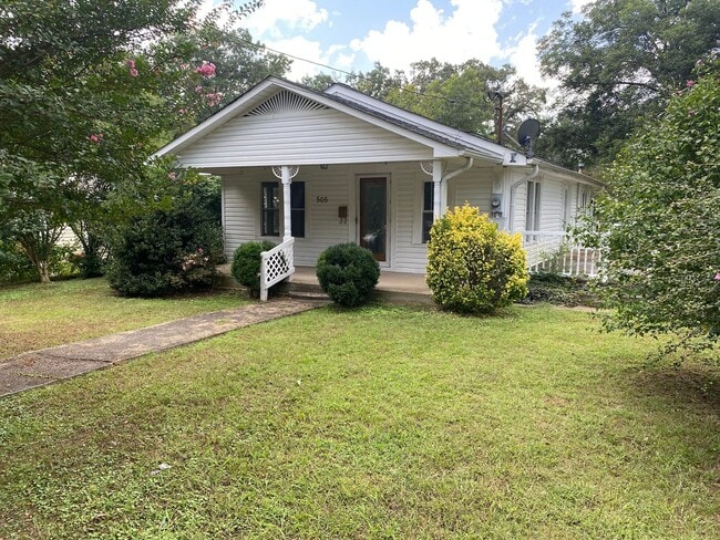 Building Photo - 505 Howard Pl