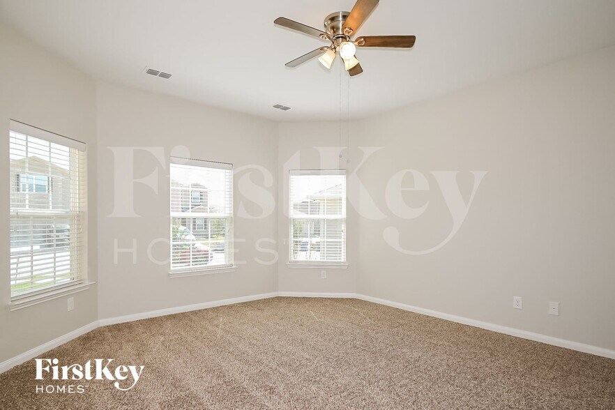 Building Photo - 14281 Bridgeview Ln