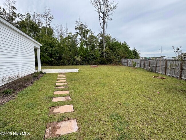 Building Photo - 202 Airlie Vista Ln