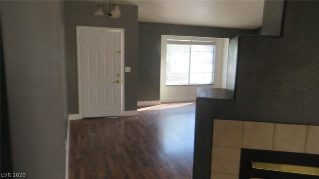 Building Photo - 5608 Crimson Ridge Dr