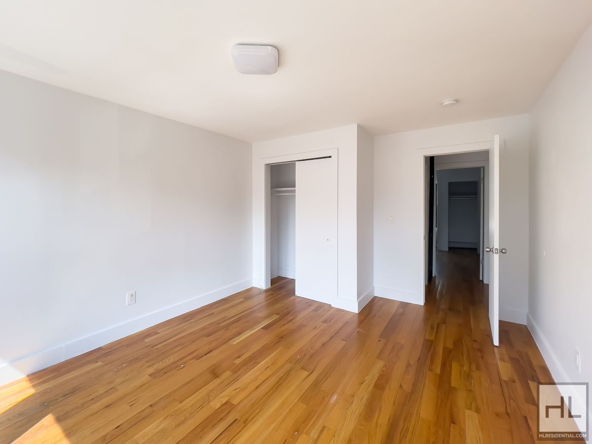 Building Photo - Spacious Bushwick 2 Bed 1-Bath / Great Loc...
