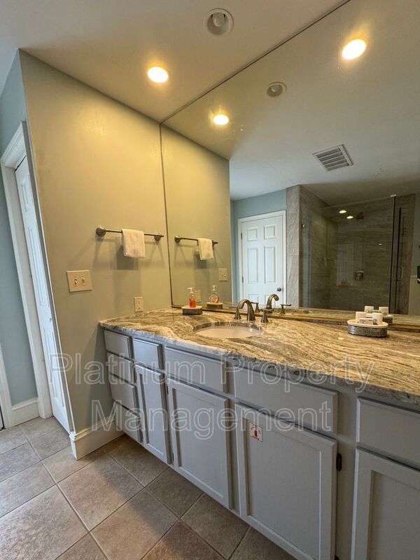 Building Photo - 971 Mountain Cove Rd