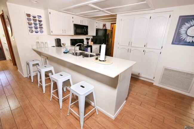 Building Photo - 3533 S Cholla Dr