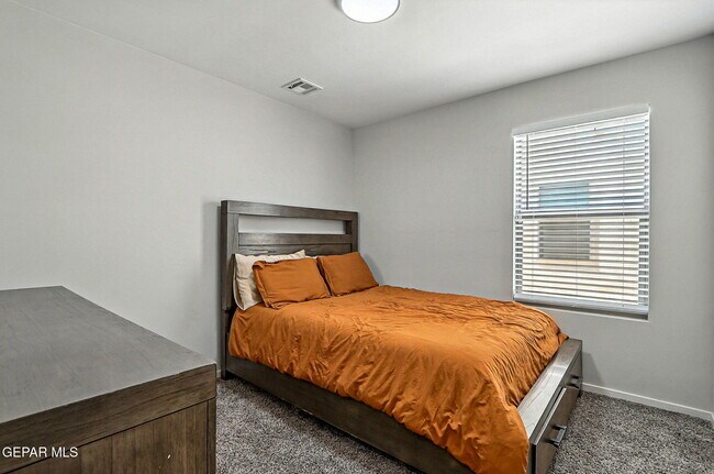 Building Photo - 837 Paseo Drusy Pl