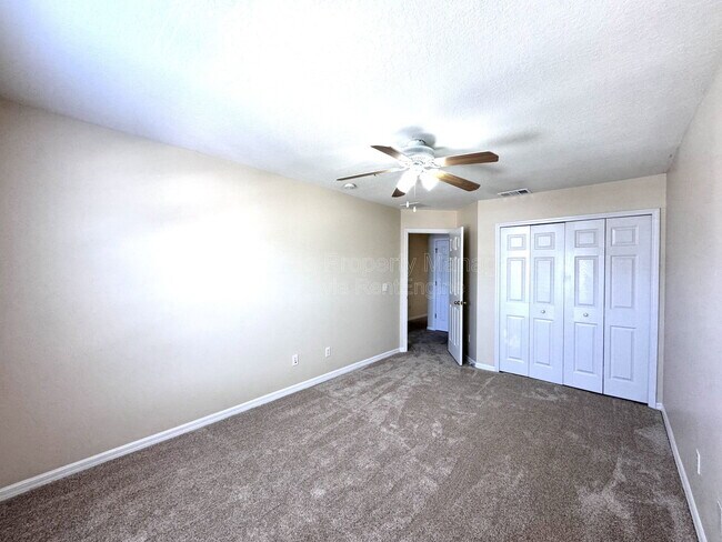 Building Photo - 10036 Moorshire Cir