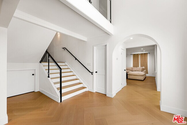 Building Photo - 4491 Gayle Dr