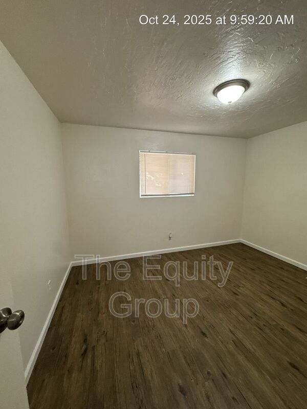 Building Photo - 149 N Castle Rock St