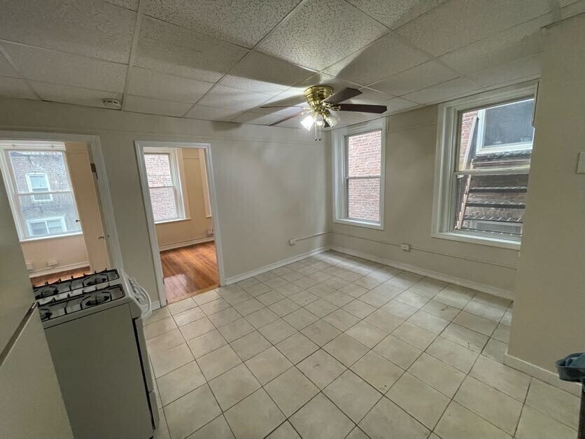 Building Photo - 62 N Margin St