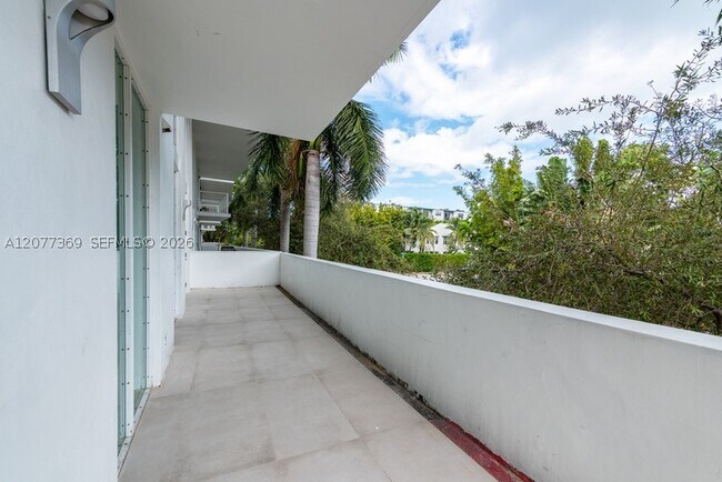 Building Photo - 1428 West Dr