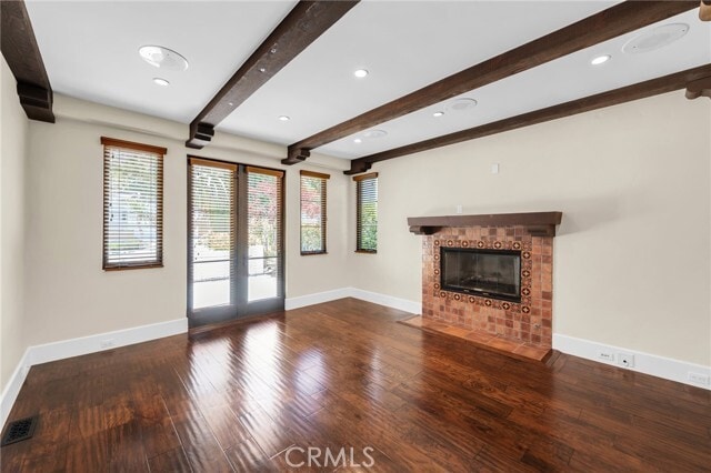 Building Photo - 221 Vía Alameda