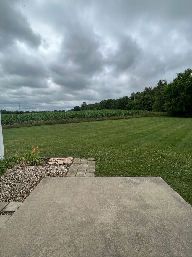 Building Photo - Cute Duplex Home in Stevensville!