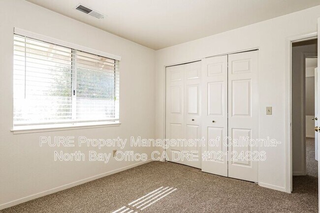 Building Photo - 1336 Jennings Park Way