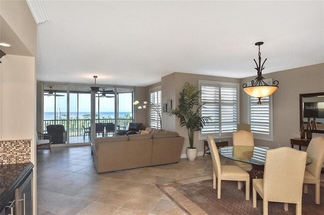 Building Photo - 3313 Sunset Key Cir