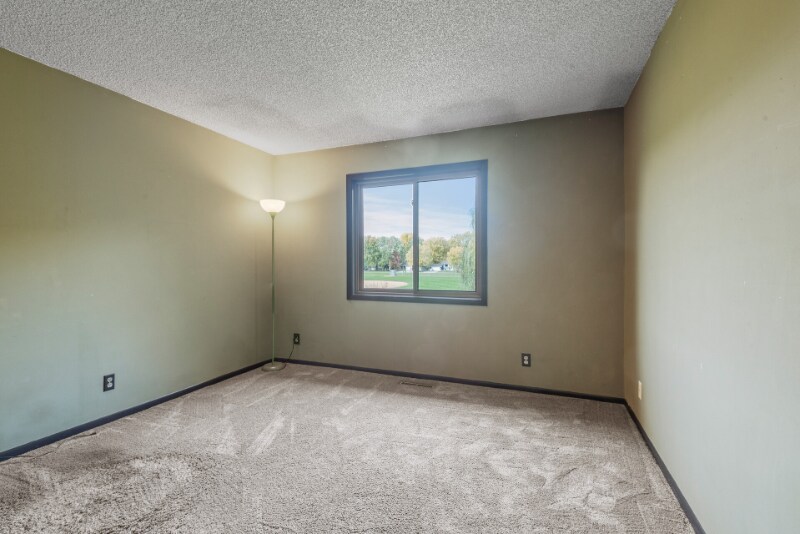 Building Photo - 797 Parkside Dr
