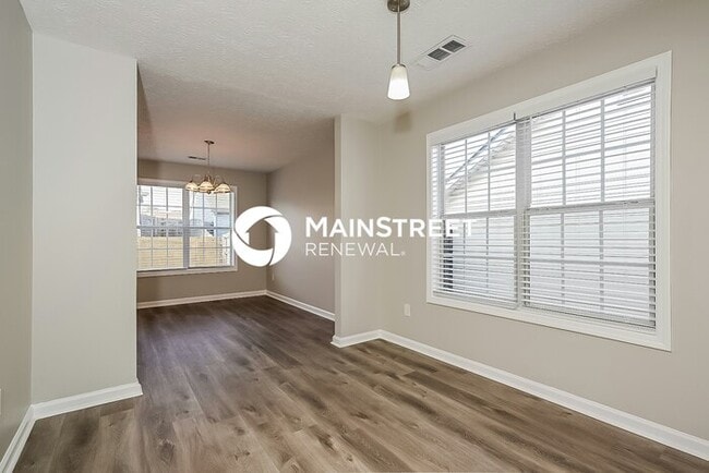 Building Photo - 3 Bedroom Pet-Friendly Home in HAMPTON, GA...