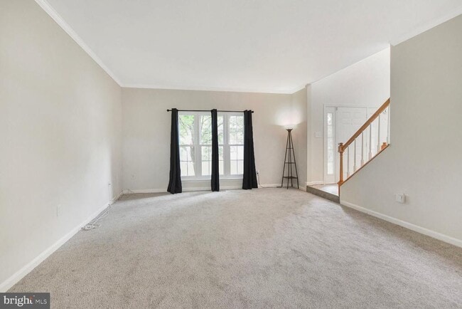 Building Photo - 46525 Hollymead Pl