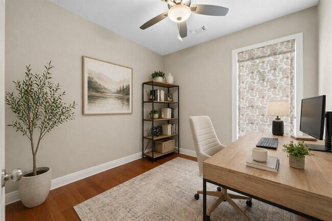 Building Photo - 10900 Sky Rock Dr