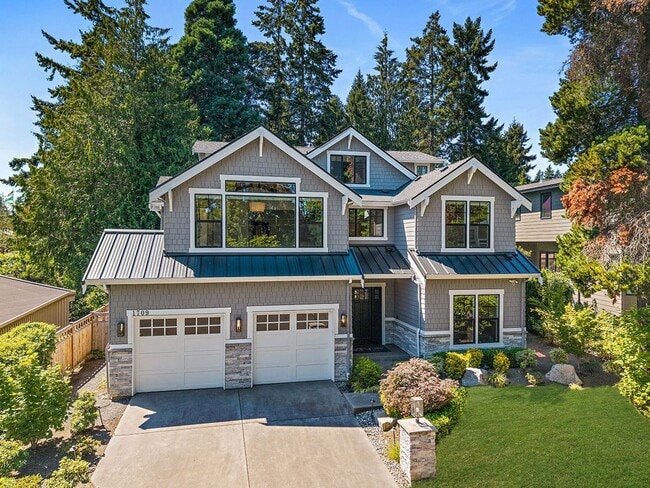 Primary Photo - 4bd/4.75ba Bellevue House