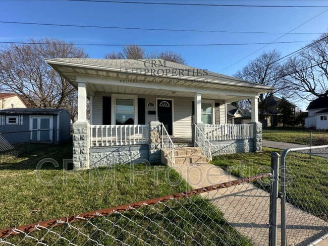 Building Photo - 414 W King St