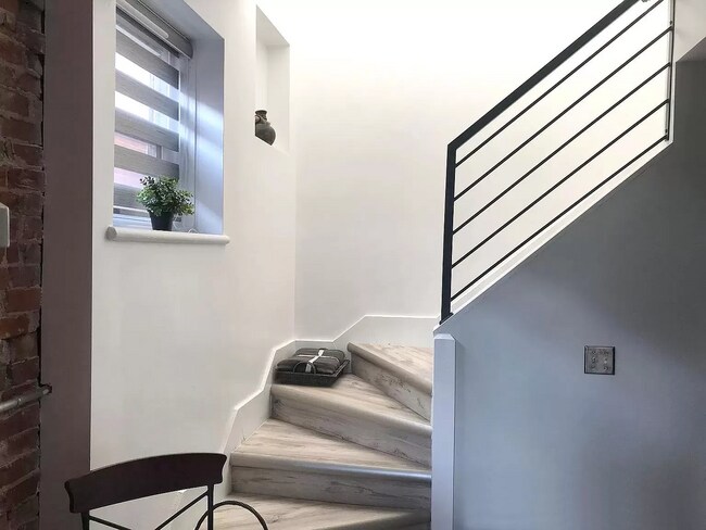 Building Photo - 4529 Arco Ave