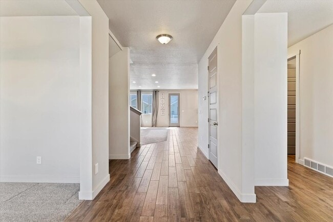 Building Photo - 1549 W 650 S