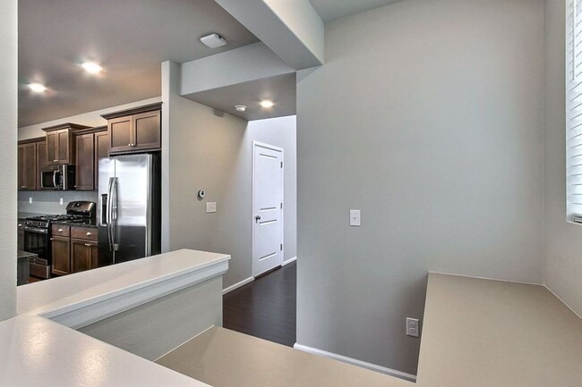 Building Photo - 3137 Gladiator St NE