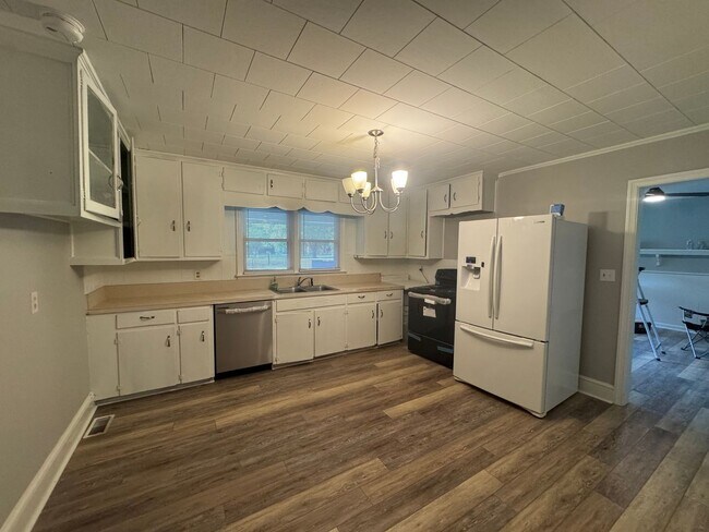 Building Photo - Coming Soon August 7th