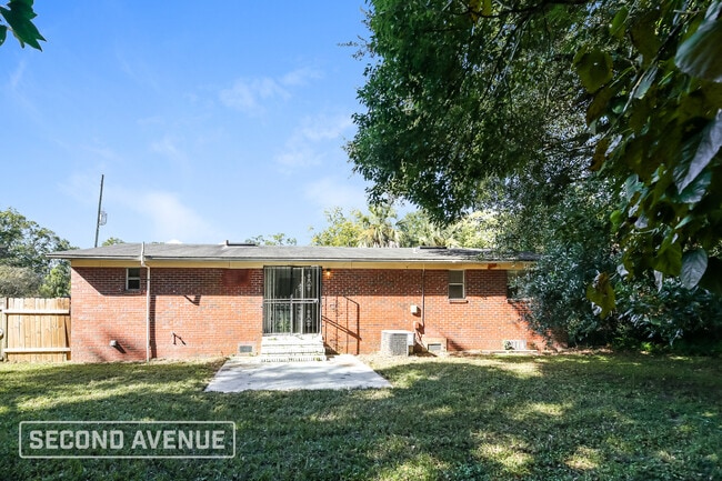 Building Photo - 5809 Tusk Ct