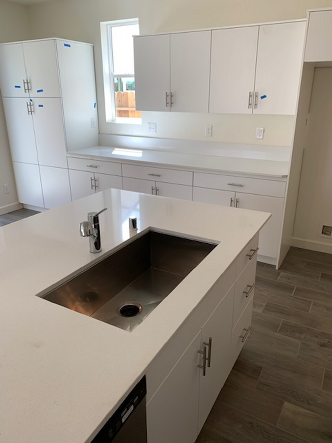 Building Photo - 3 Bed, 2.5 Bath Home in Prime Clovis Herit...