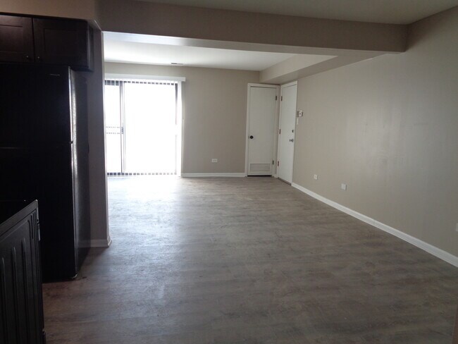 Building Photo - 11953 S Lawndale Ave