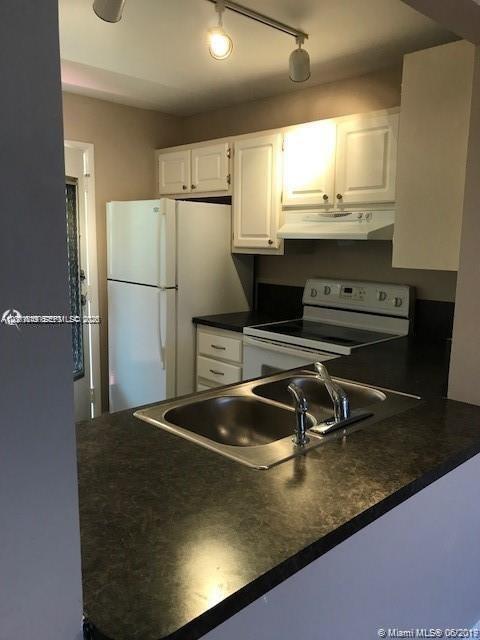 Building Photo - 406 NW 68th Ave