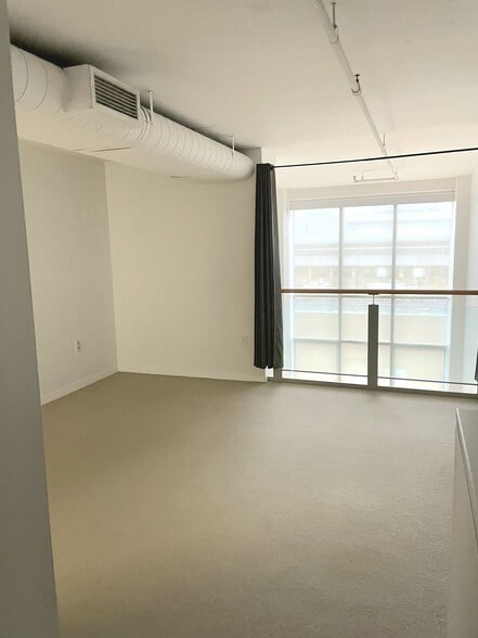 Building Photo - 25 Channel Ctr St