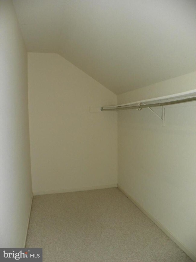 Building Photo - 5407 Lister Ct