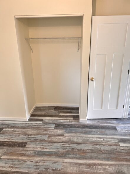 Building Photo - 530 Front St