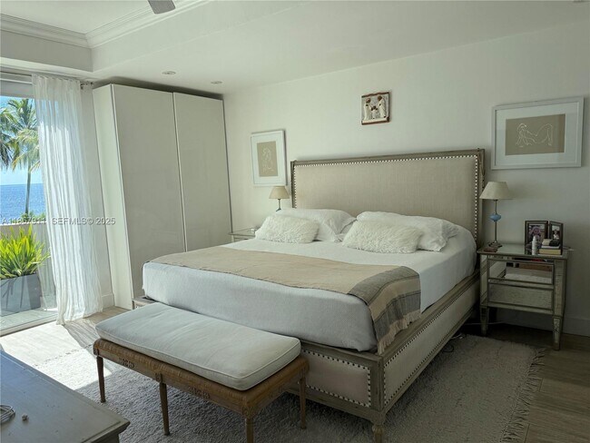 Building Photo - 201 Crandon Blvd