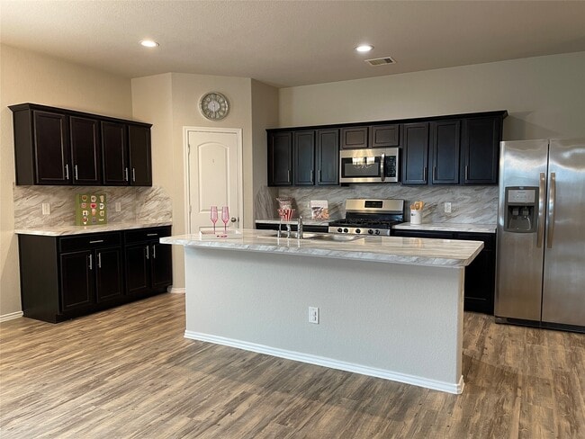 Building Photo - 20919 Corisande St
