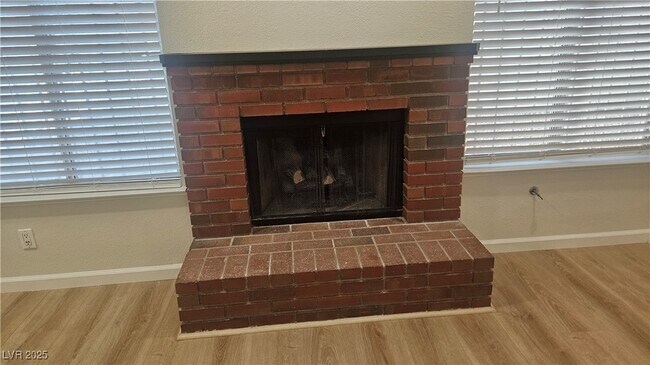 Building Photo - 3365 Othello Dr