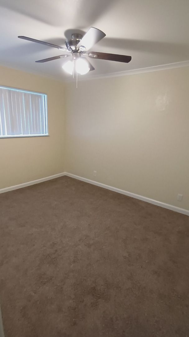 Building Photo - Welcome to SkyView Villa & Somerset Apartments!