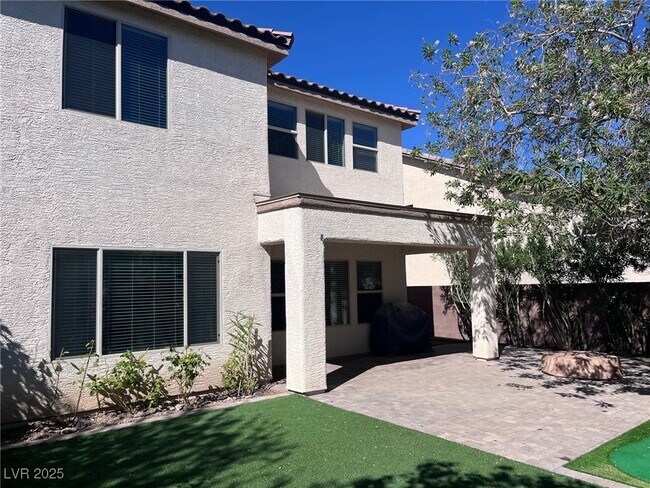 Building Photo - 2624 Valbonne Terrace