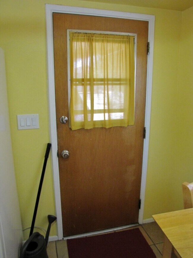 Building Photo - 3BR/2BA w/ central A/C in Sierra Vista, AZ