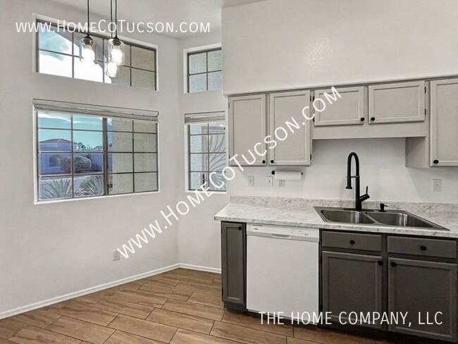 Building Photo - 2660 W Camino del Sitio