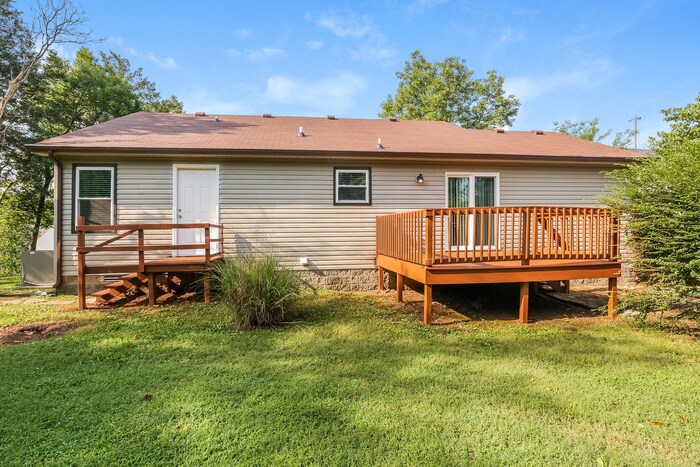 Building Photo - 415 Country Village Dr